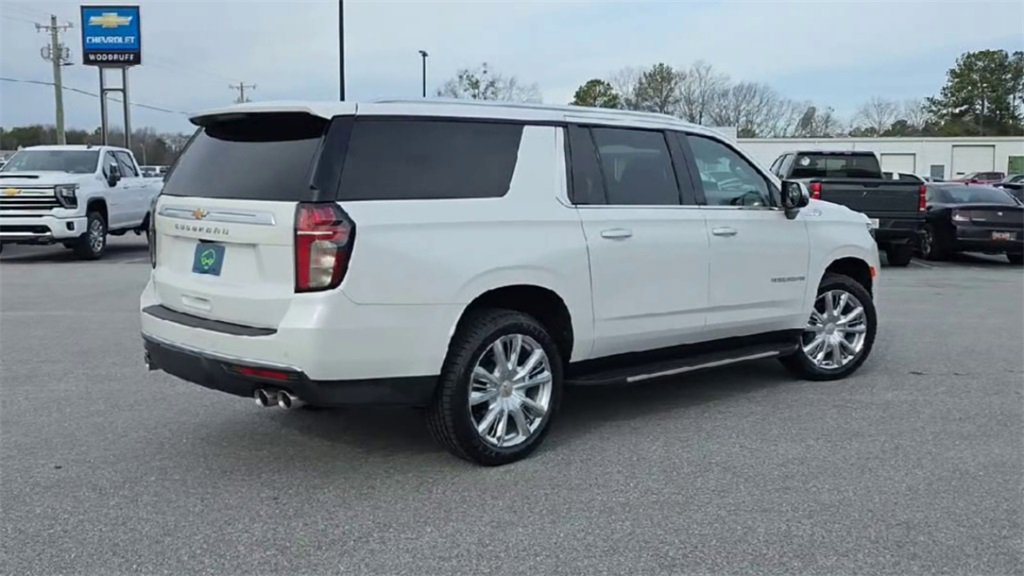 Used 2021 Chevrolet Suburban High Country image 8