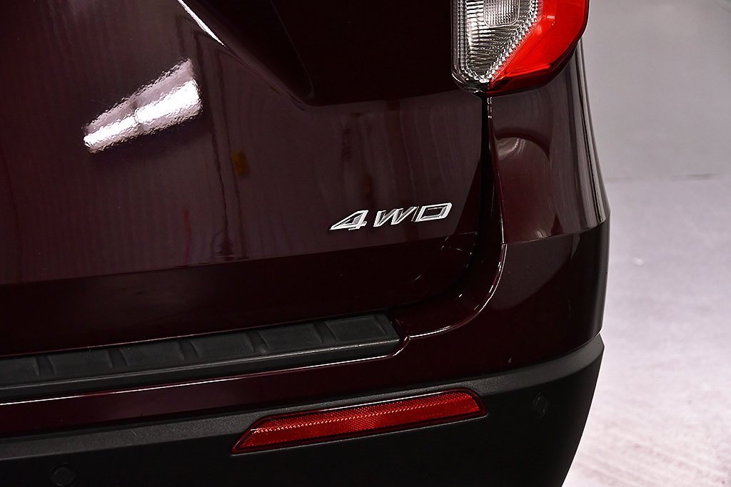 Used 2022 Ford Explorer XLT image 12