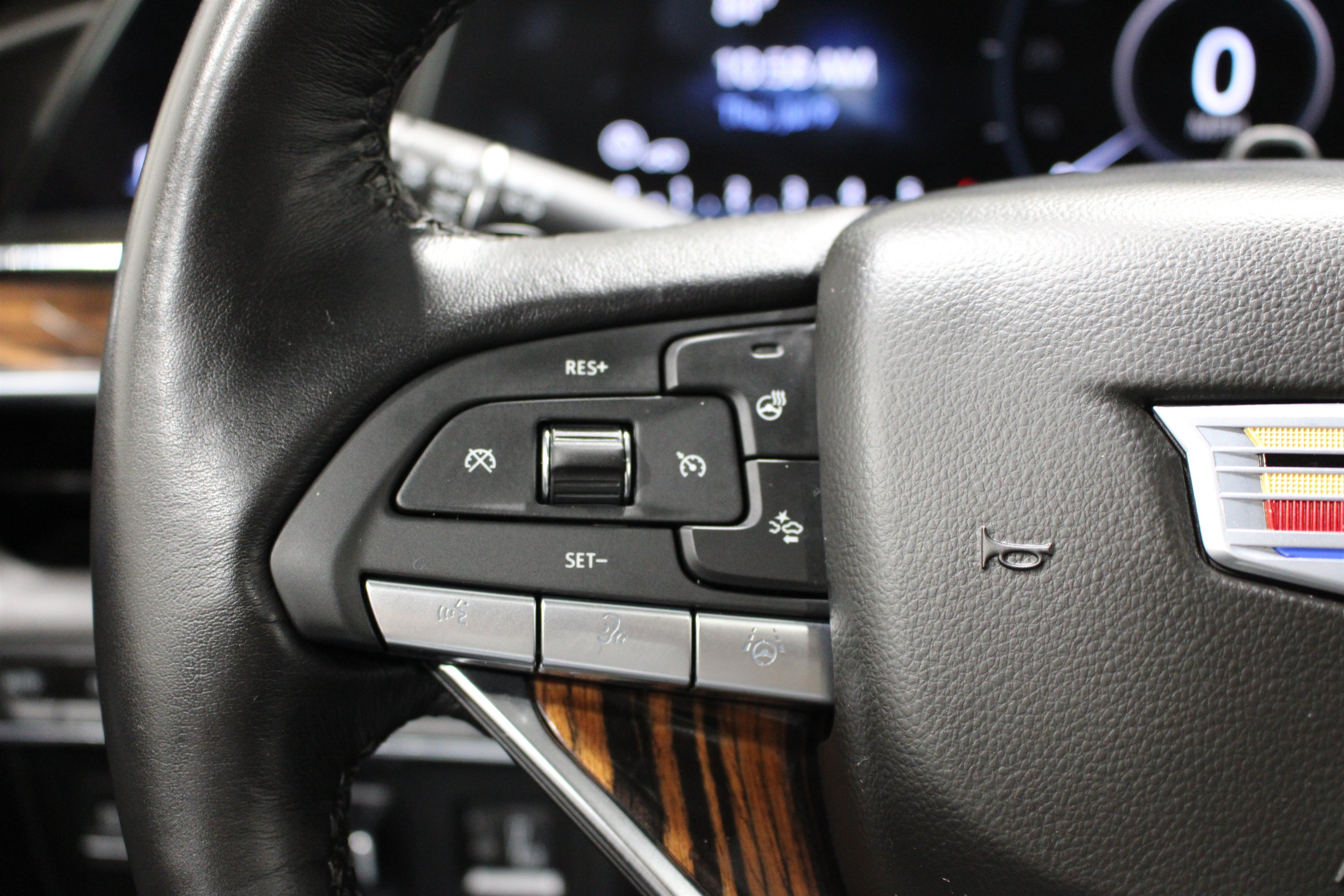 Certified 2024 Cadillac Escalade Premium Luxury w/ Performance Package AWD/4WD image 12