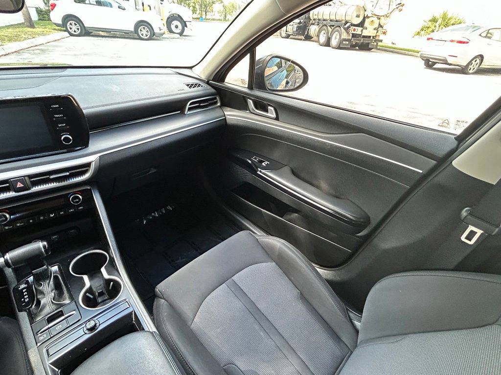 Used 2021 Kia K5 LXS FWD image 11