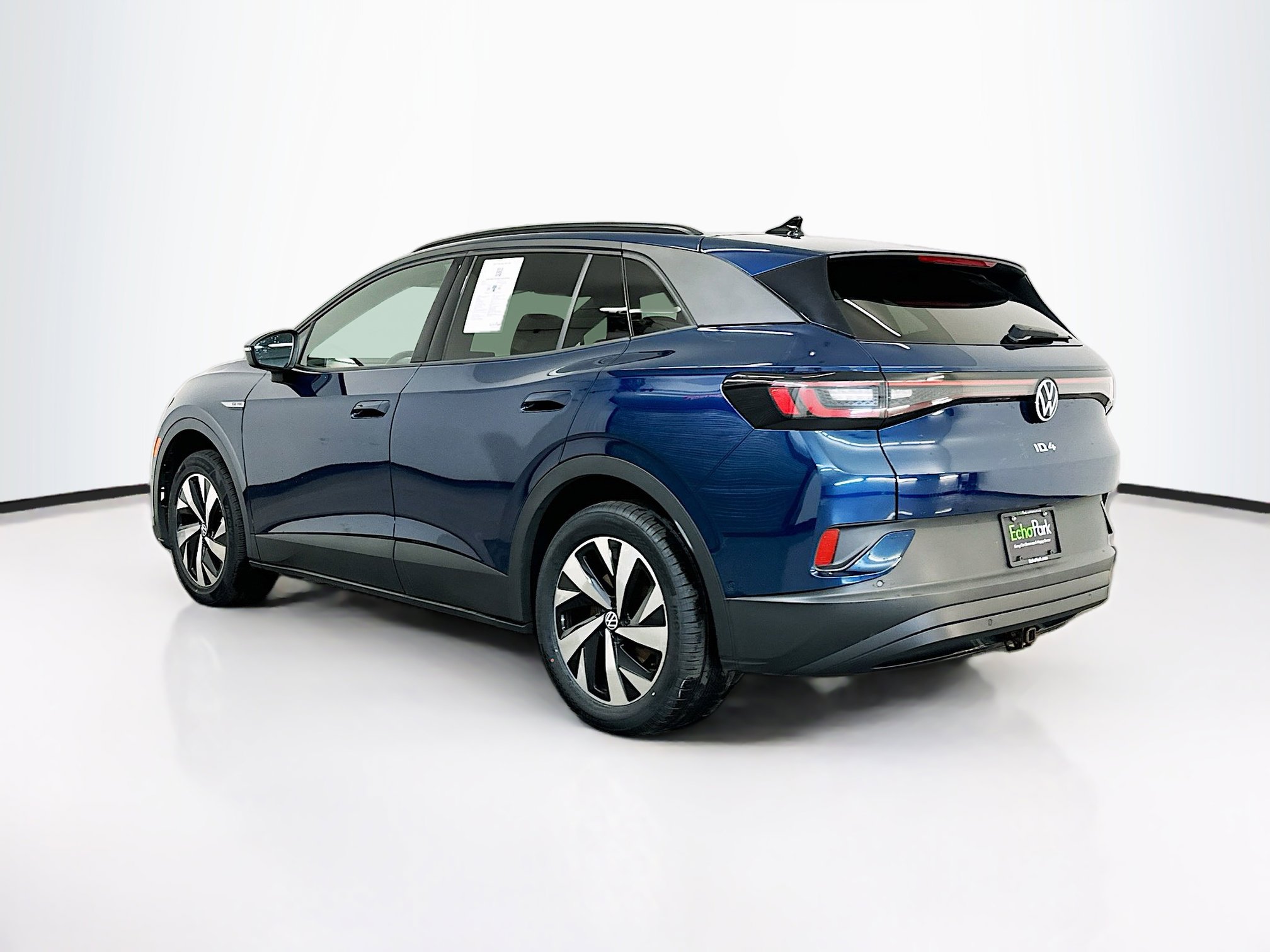 Used 2023 Volkswagen ID.4 Pro AWD/4WD image 5