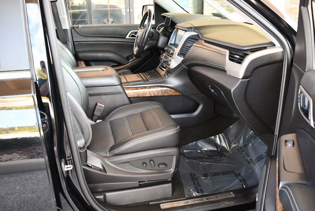 Used 2018 GMC Yukon Denali w/ Denali Ultimate Package image 21