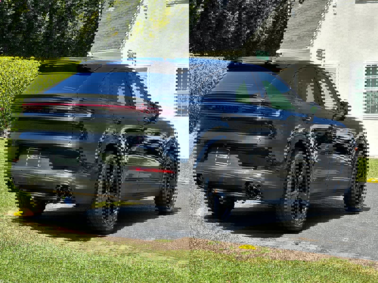 New 2026 Porsche Cayenne S image 8