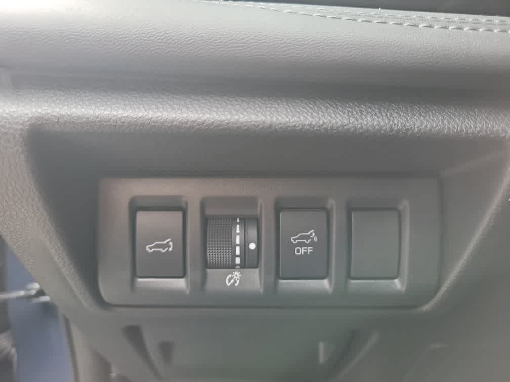 Used 2024 Subaru Outback Touring AWD/4WD image 25