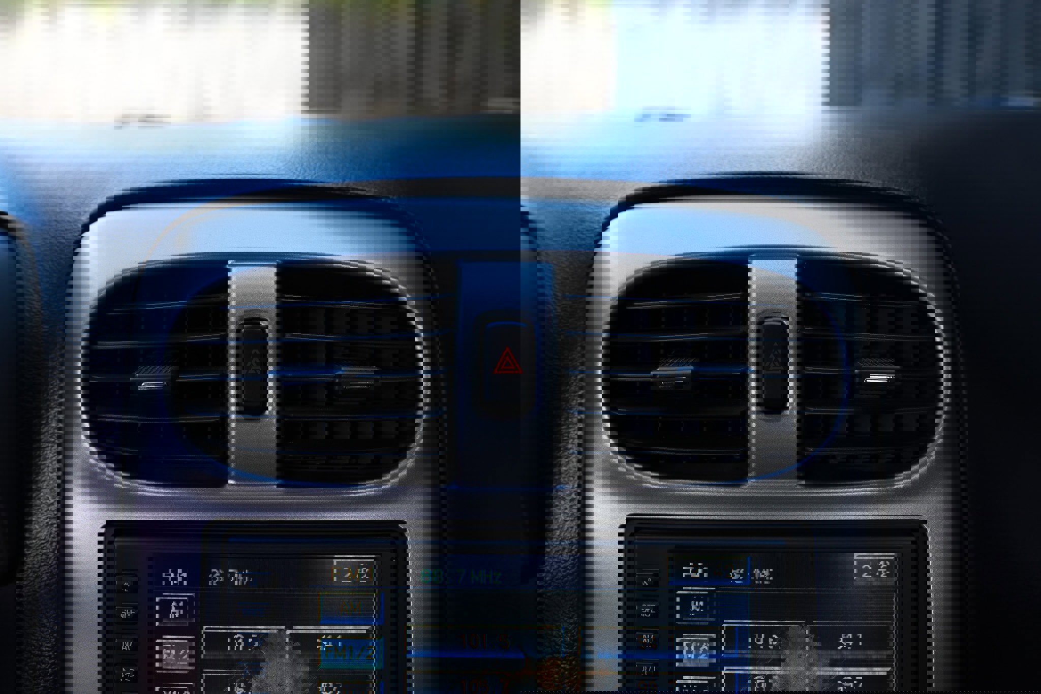 Used 2005 Chevrolet Corvette Convertible w/ Preferred Equipment Group image 38