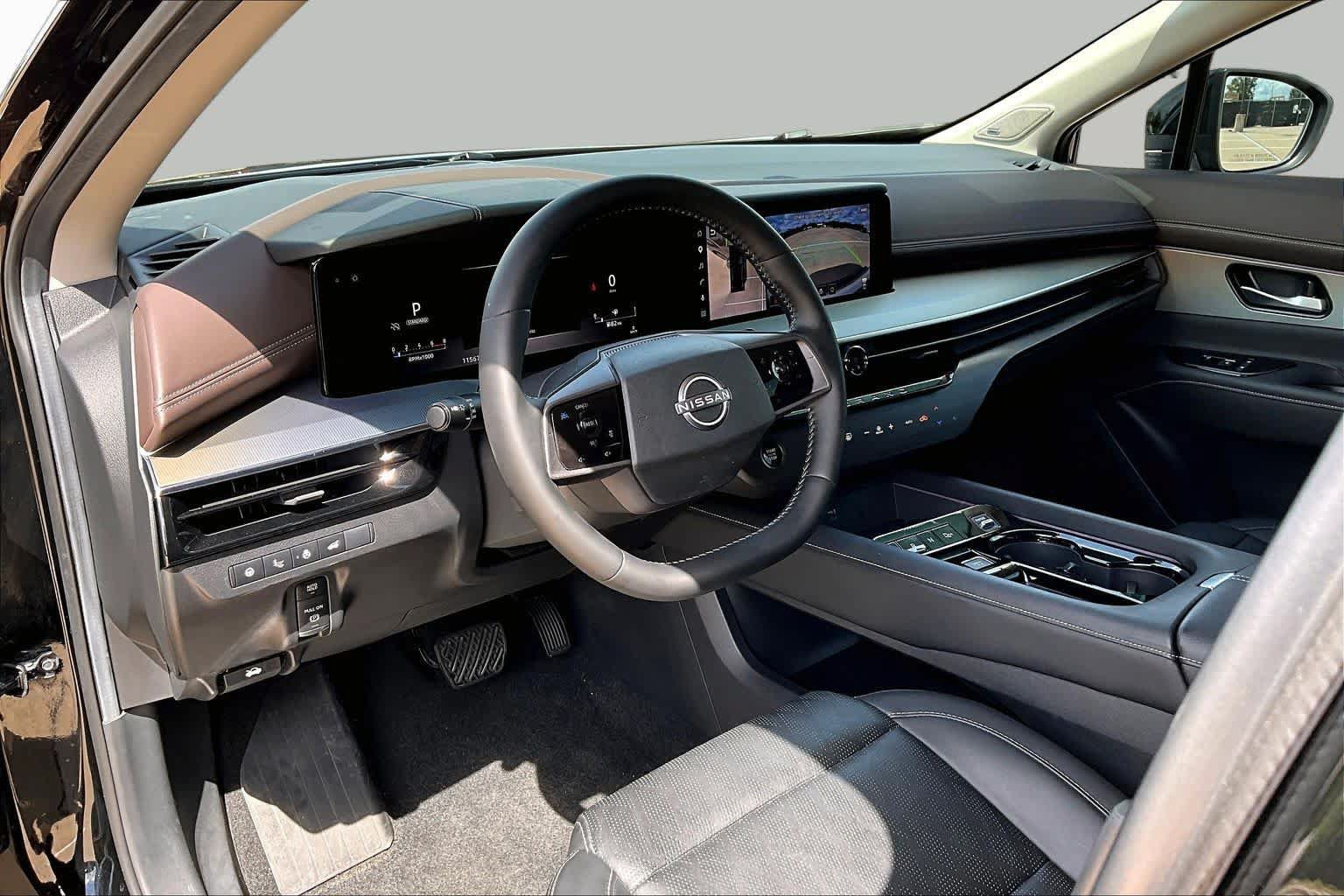 Used 2025 Nissan Murano Platinum w/ Cargo Package AWD/4WD image 18