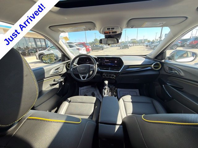 Used 2024 Chevrolet Trax ACTIV w/ Sunroof Package FWD image 36