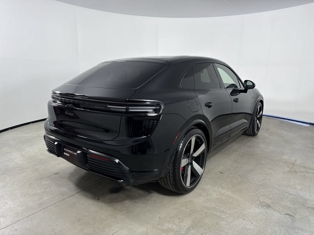 New 2026 Porsche Macan Turbo Electric AWD/4WD image 7