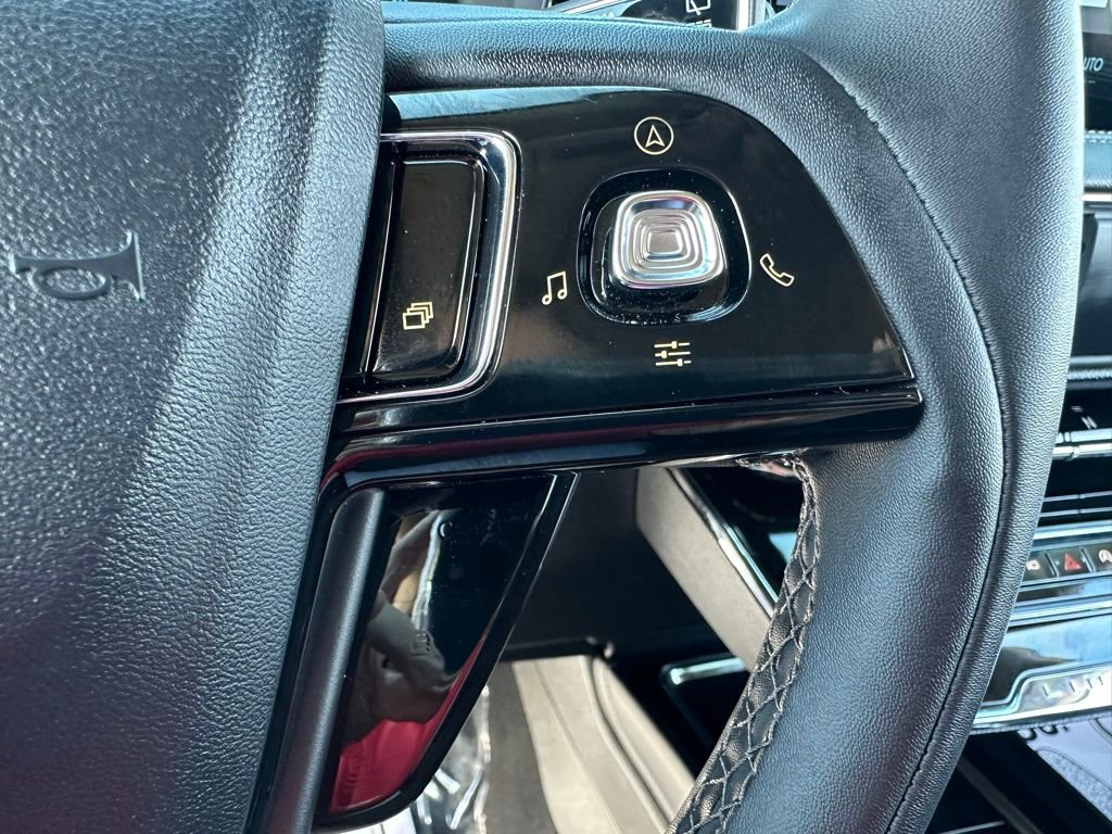 Used 2024 Lincoln Corsair AWD w/ Equipment Group 101A image 32