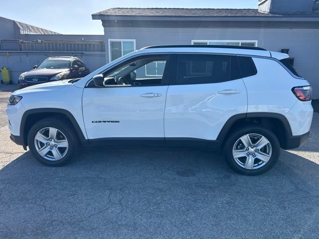 Used 2022 Jeep Compass Latitude w/ Convenience Group AWD/4WD image 8