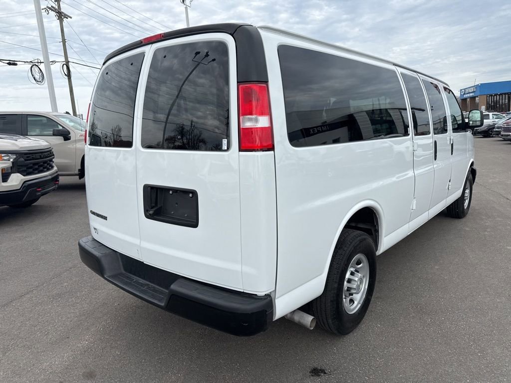 Used 2024 Chevrolet Express 3500 LS image 5