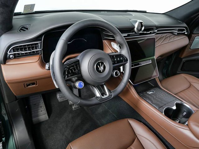 New 2025 Maserati Grecale GT AWD/4WD image 4