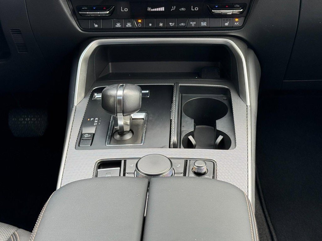 Used 2025 MAZDA CX-70 3.3 Turbo w/ Preferred Package image 14