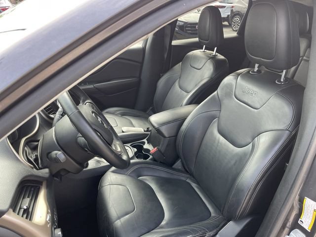 Used 2015 Jeep Cherokee Limited AWD/4WD image 11