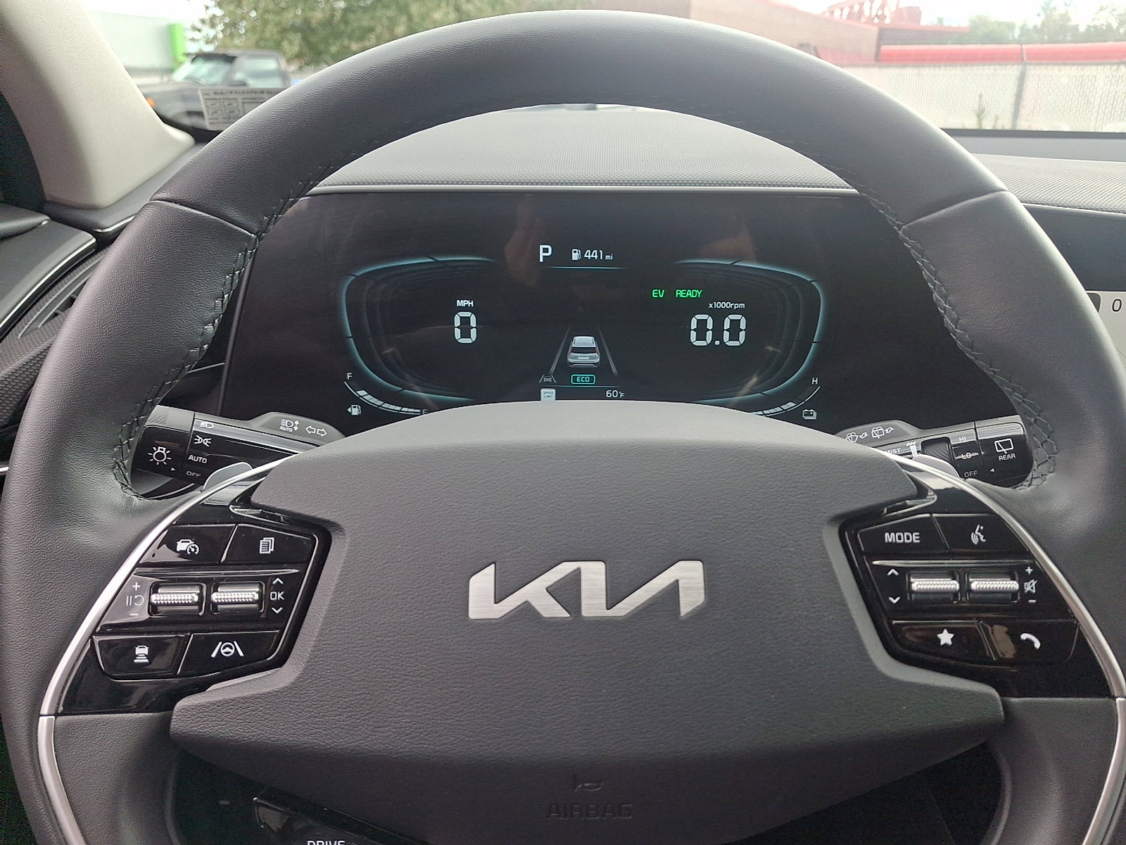 Used 2023 Kia Niro EX image 25