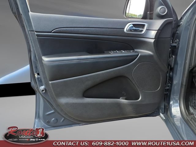 Used 2018 Jeep Grand Cherokee Altitude AWD/4WD image 26