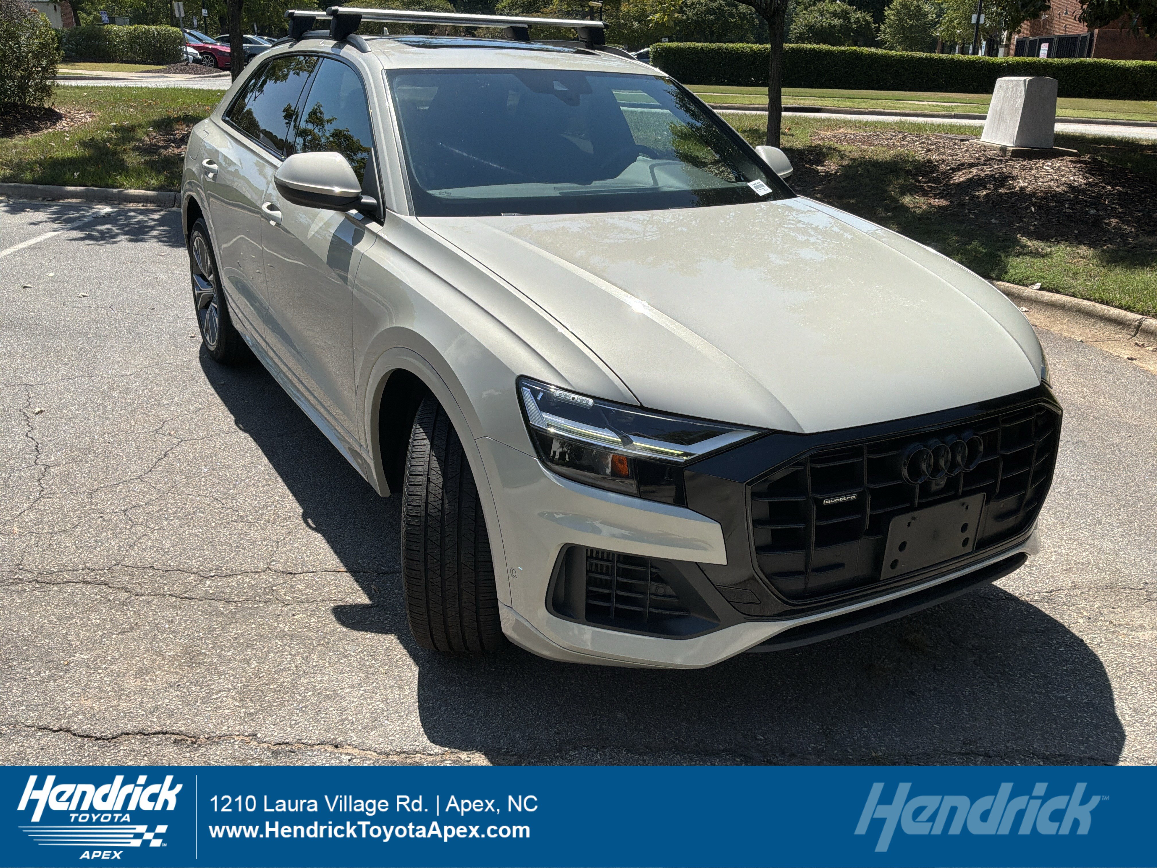 Used 2022 Audi Q8 Premium AWD/4WD image 1