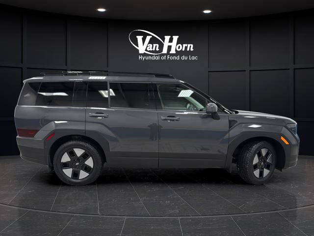 Used 2025 Hyundai Santa Fe SEL AWD/4WD image 2
