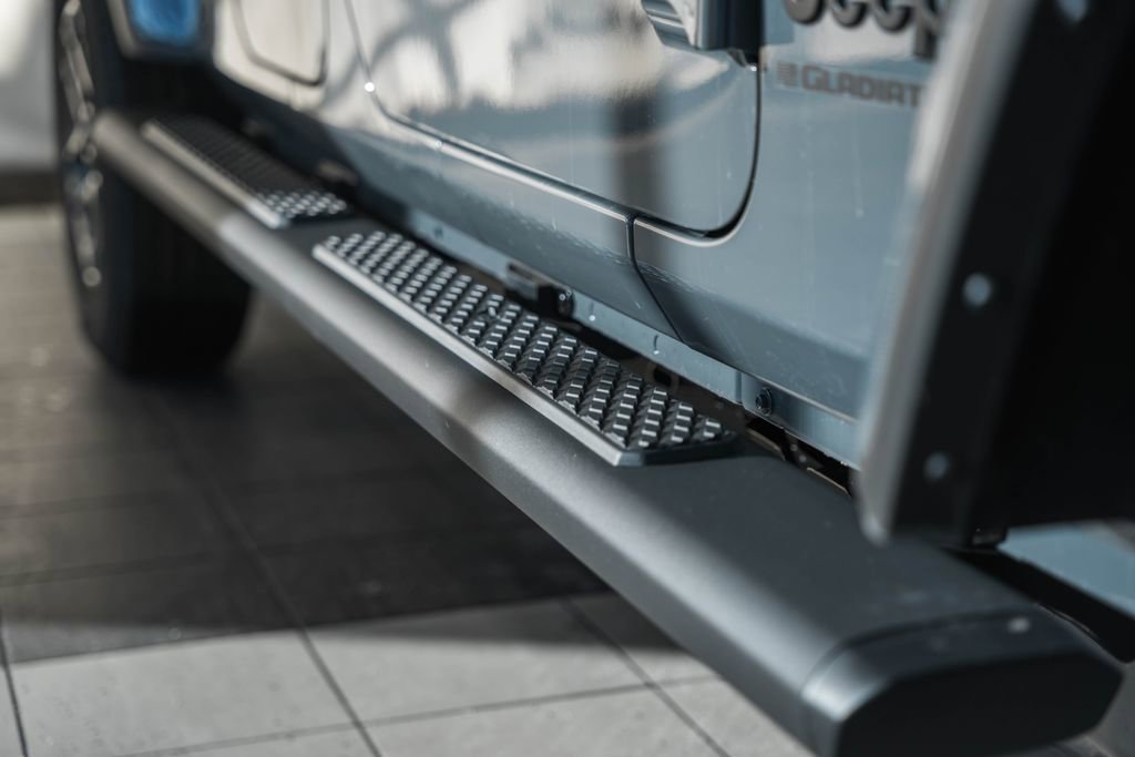 New 2026 Jeep Gladiator Sport image 17