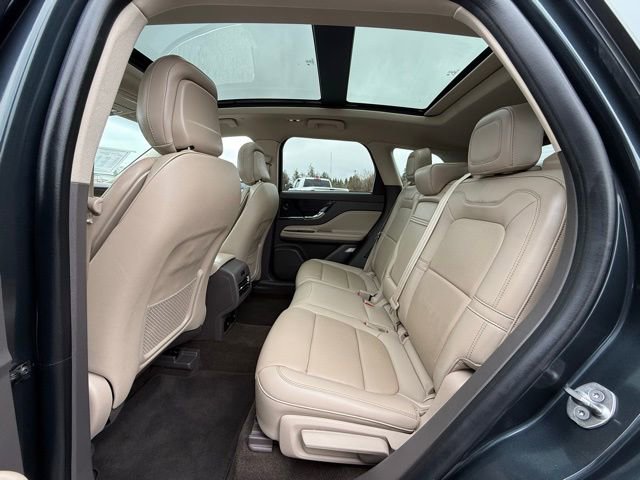 Used 2022 Lincoln Corsair Reserve w/ Equipment Group 201A AWD/4WD image 8