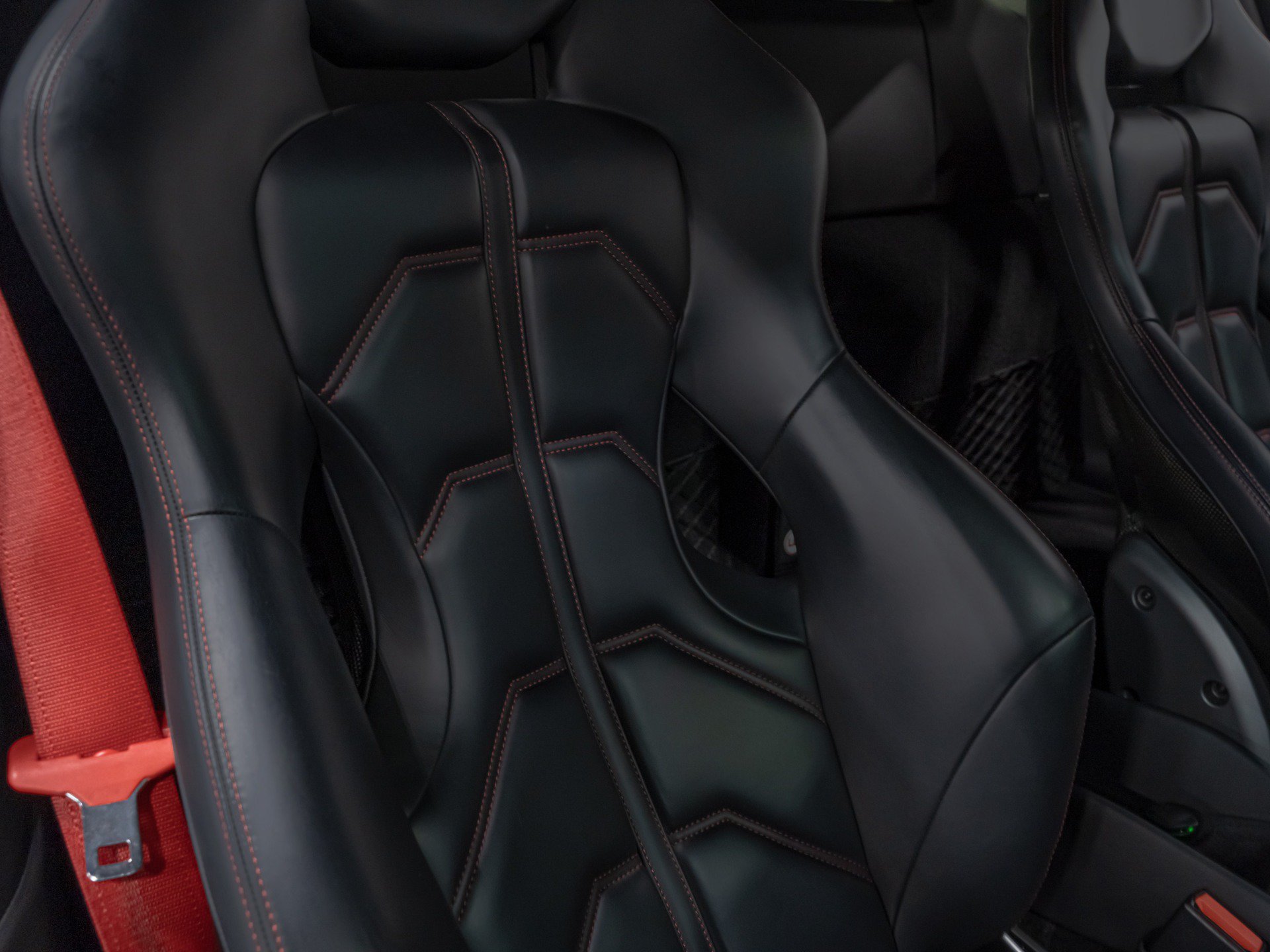 Used 2016 Ferrari 488 GTB RWD image 65