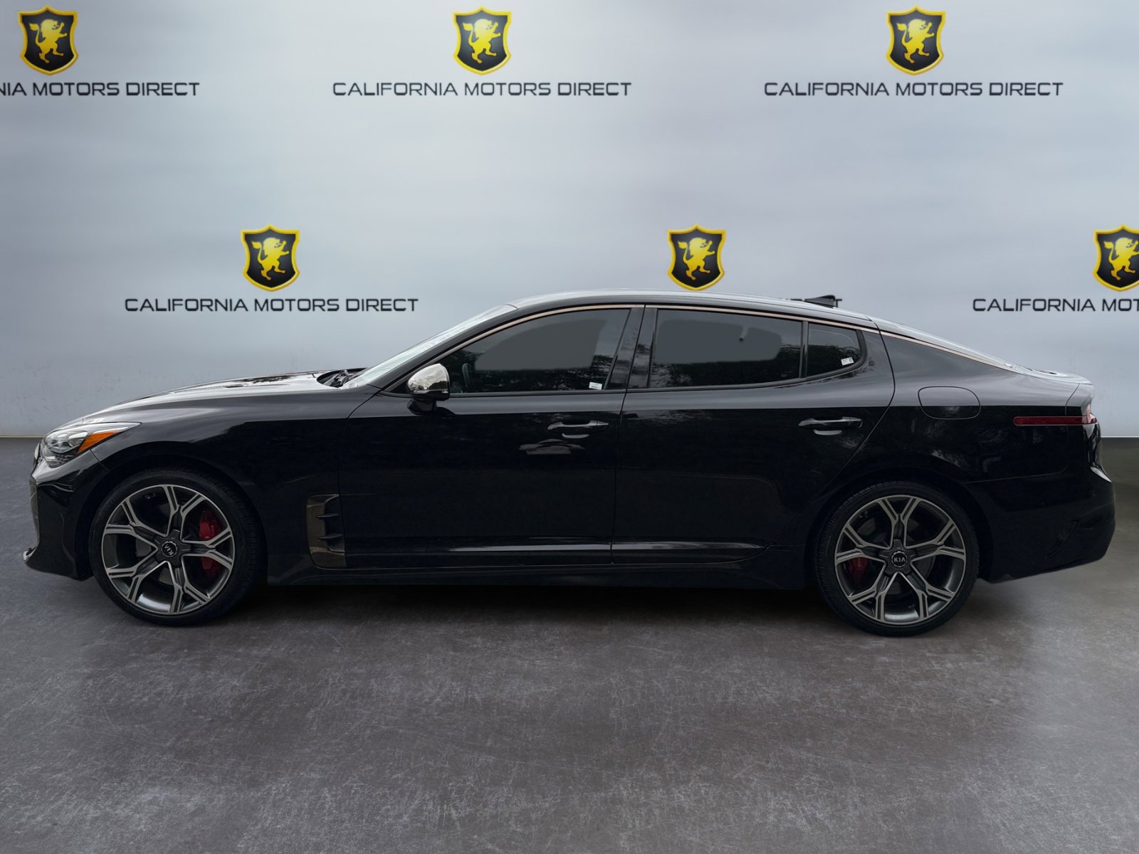 Used 2019 Kia Stinger GT image 2