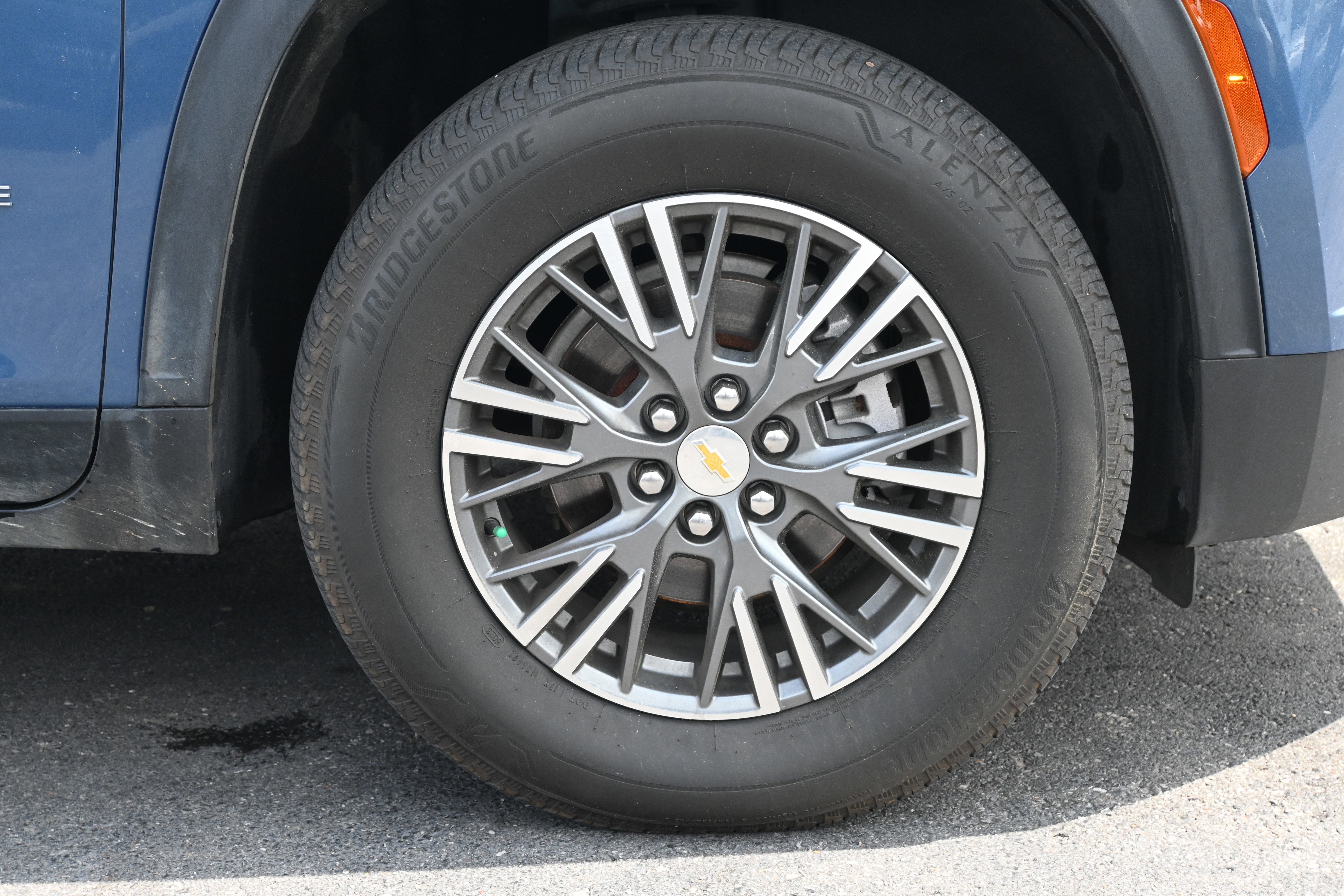 Used 2024 Chevrolet Traverse LT image 13