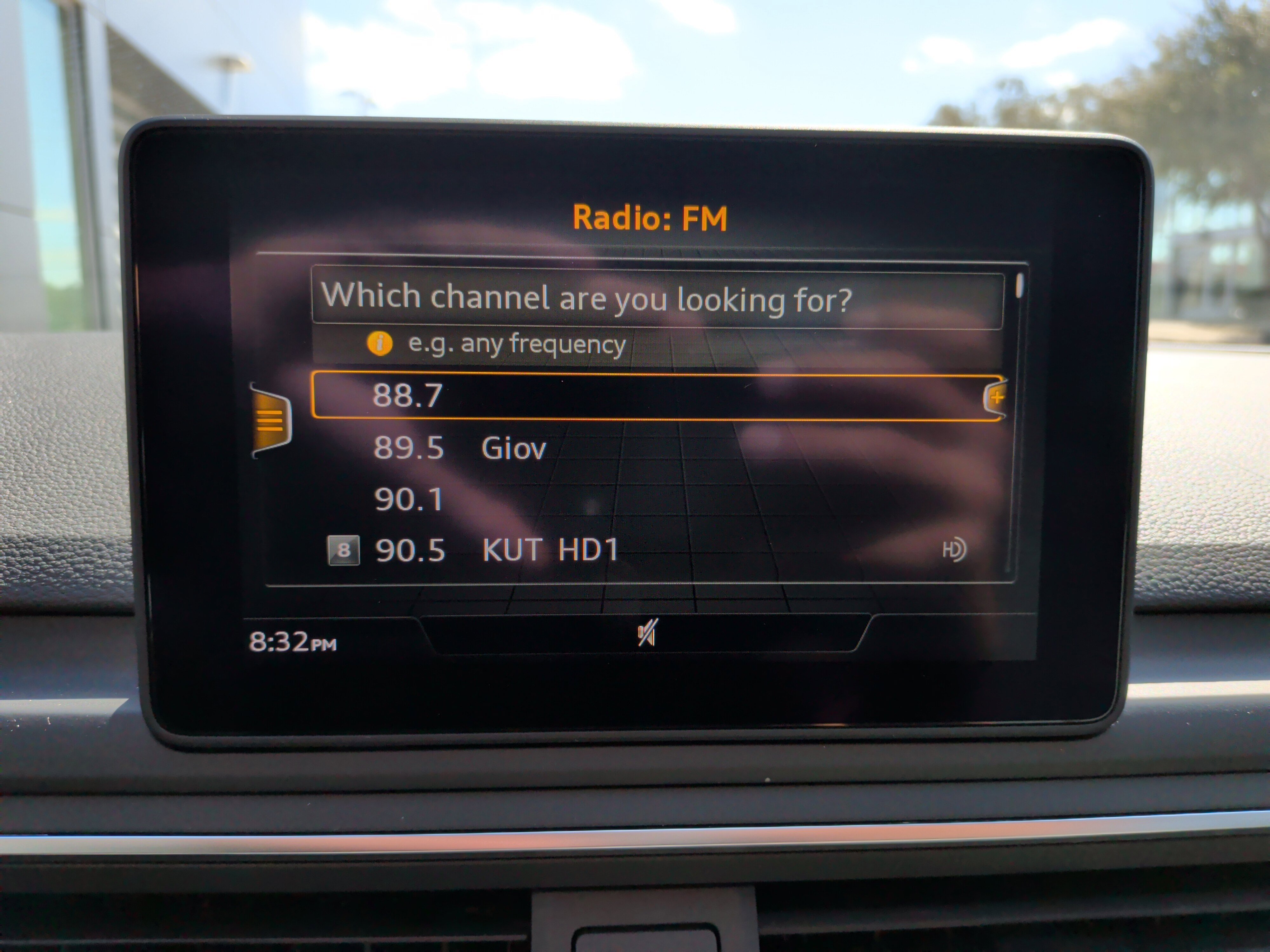 Used 2019 Audi A4 2.0T Premium w/ Convenience Package image 21