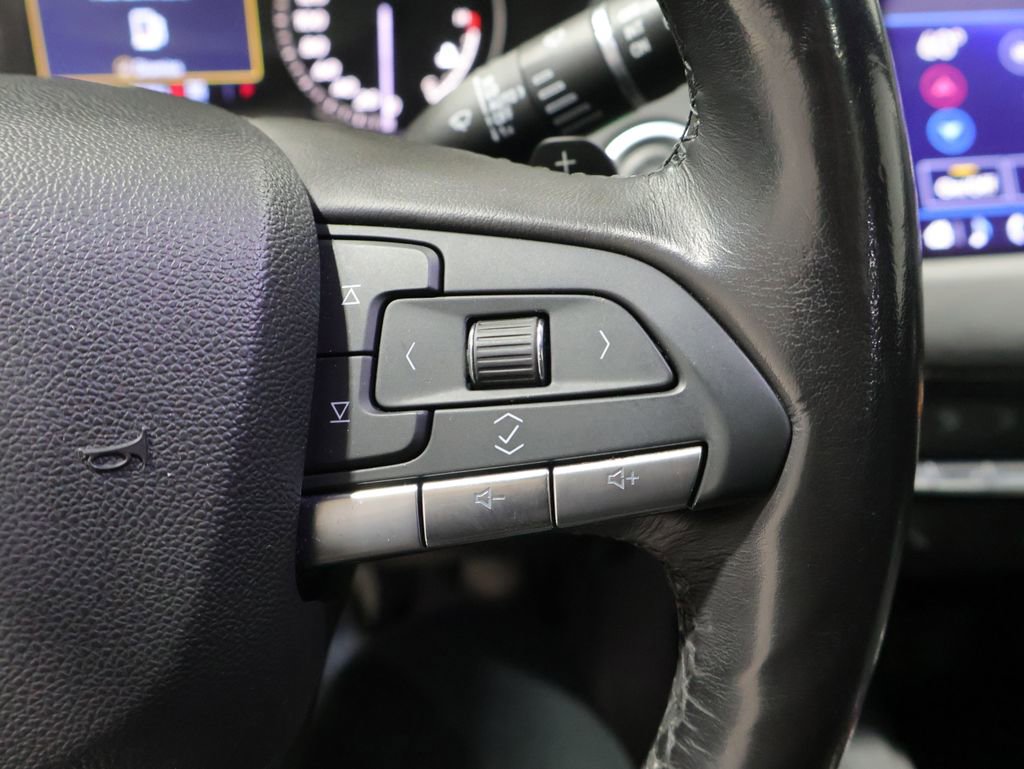 Used 2021 Cadillac XT4 Premium Luxury w/ Sun And Sound Package AWD/4WD image 42