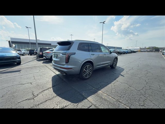Certified 2024 Cadillac XT6 Sport w/ Technology Package AWD/4WD image 8