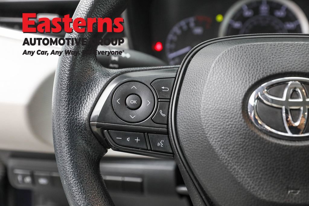 Used 2022 Toyota Corolla LE w/ Carpet Mat Package (TMS) image 15