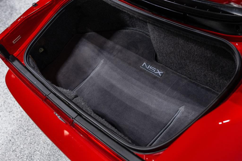 Used 2005 Acura NSX T RWD image 25