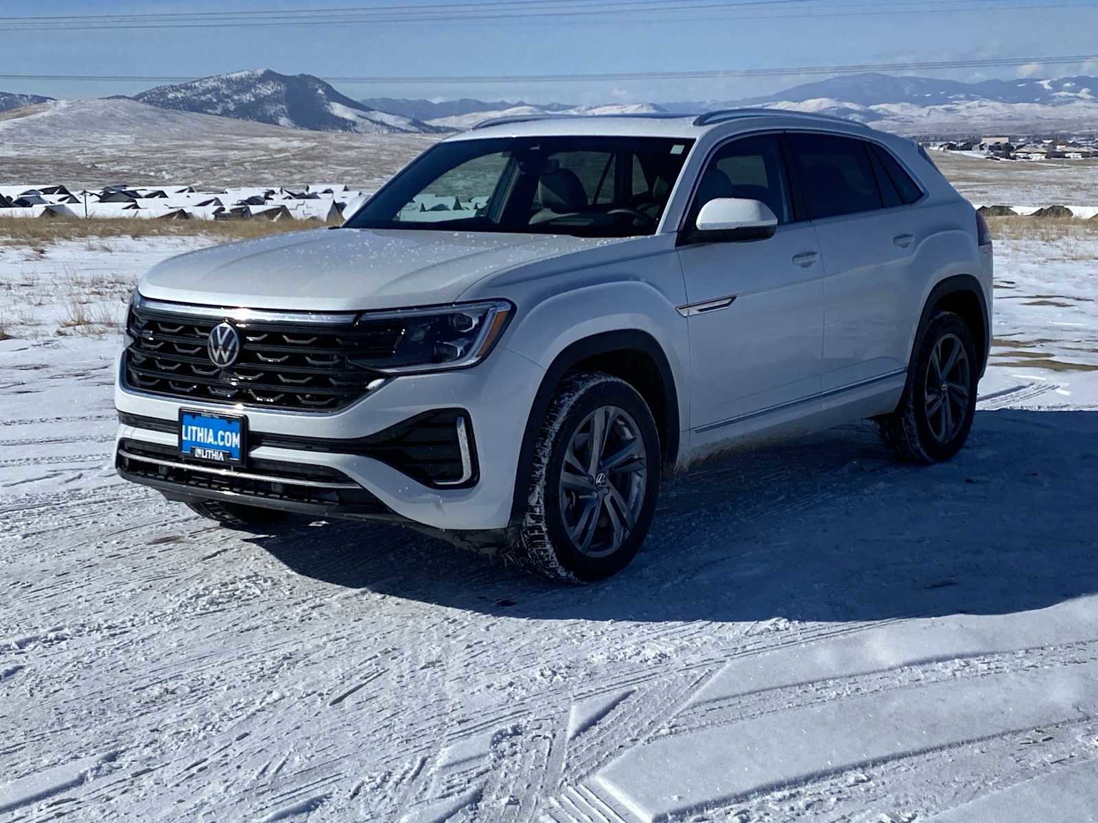 Used 2024 Volkswagen Atlas Cross Sport SEL R-Line image 11