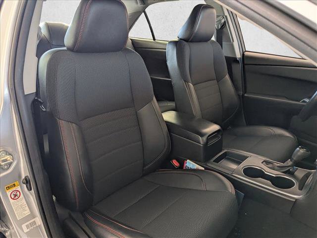 Used 2016 Toyota Camry SE image 18