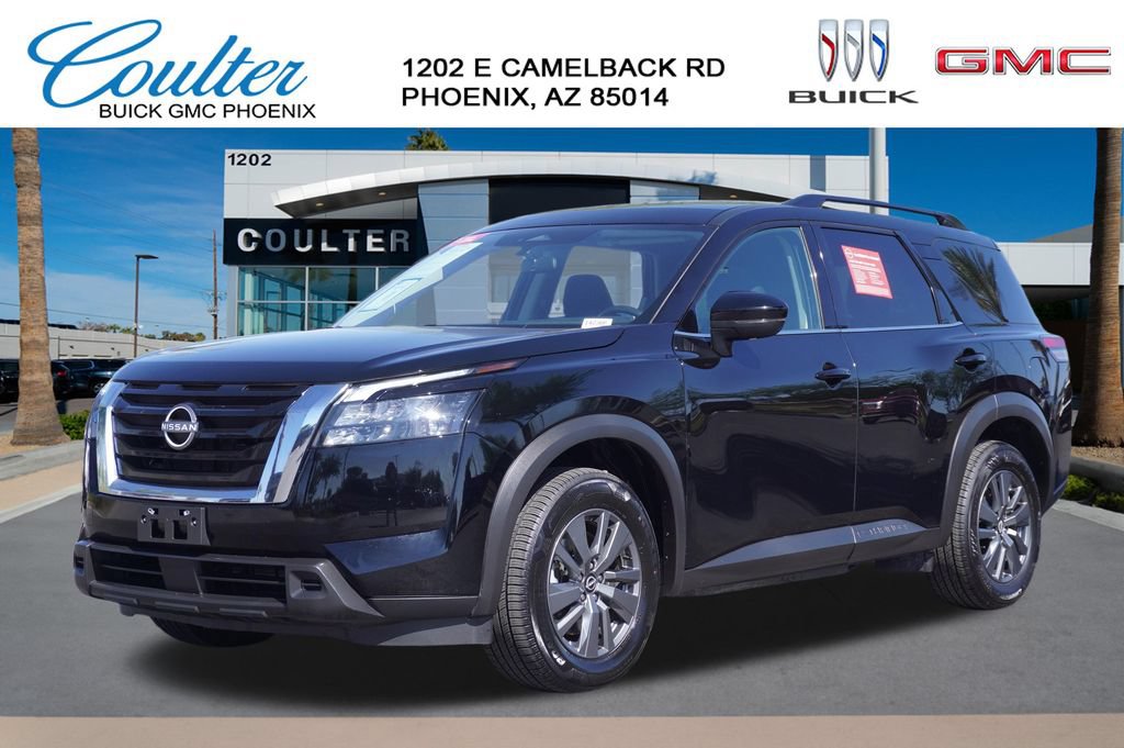 Used 2025 Nissan Pathfinder SV FWD image 1