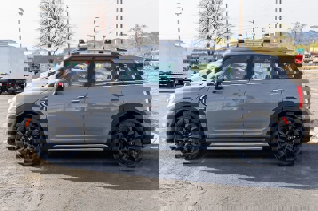 Used 2019 MINI Cooper Countryman S image 3