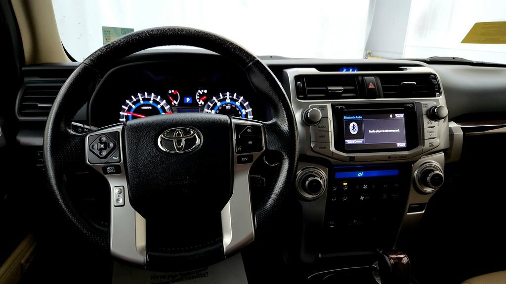 Used 2015 Toyota 4Runner Limited AWD/4WD image 27