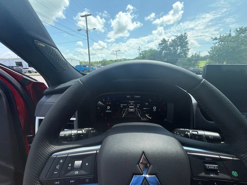 New 2026 Mitsubishi Outlander SEL Black Edition FWD image 9