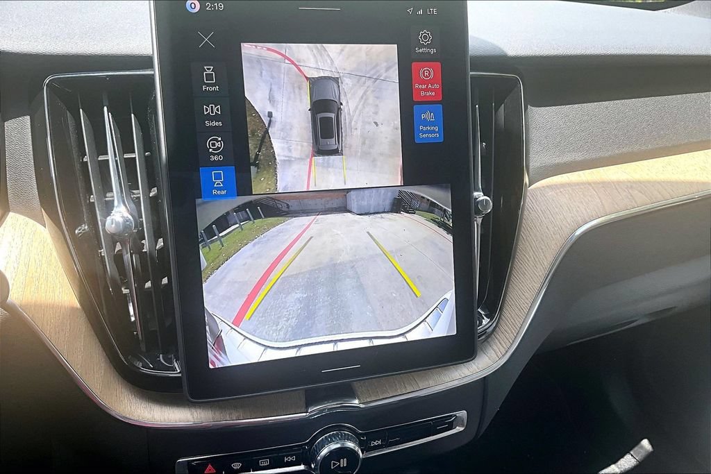 Certified 2026 Volvo XC60 B5 Plus AWD/4WD image 29