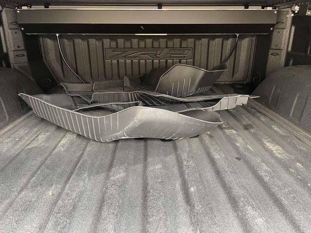 Used 2024 Chevrolet Silverado 1500 ZR2 w/ Technology Package image 34