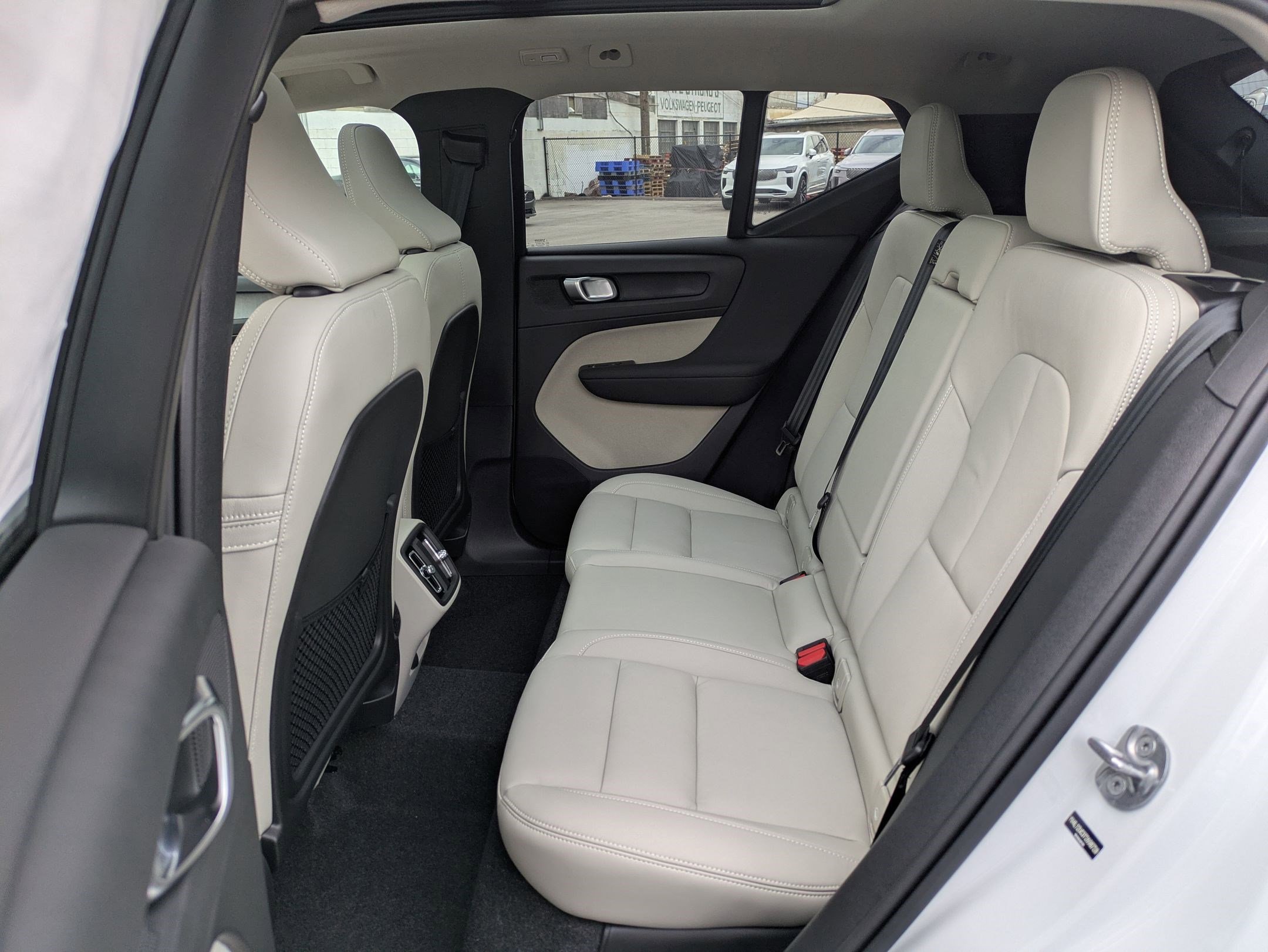 New 2026 Volvo XC40 B5 Plus w/ Protection Package Premier image 16
