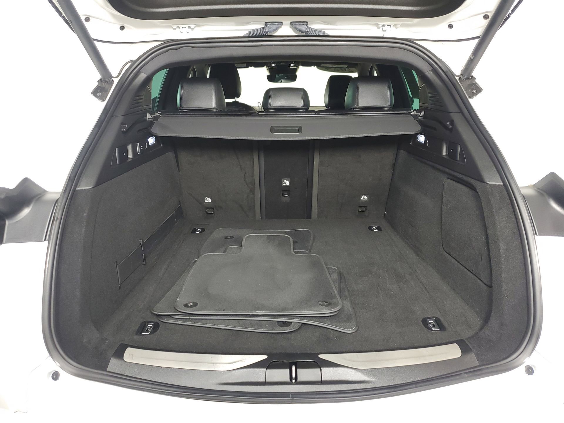 Used 2024 Maserati Grecale GT image 19