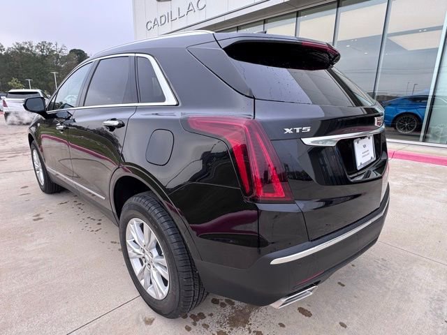 New 2026 Cadillac XT5 Luxury image 3
