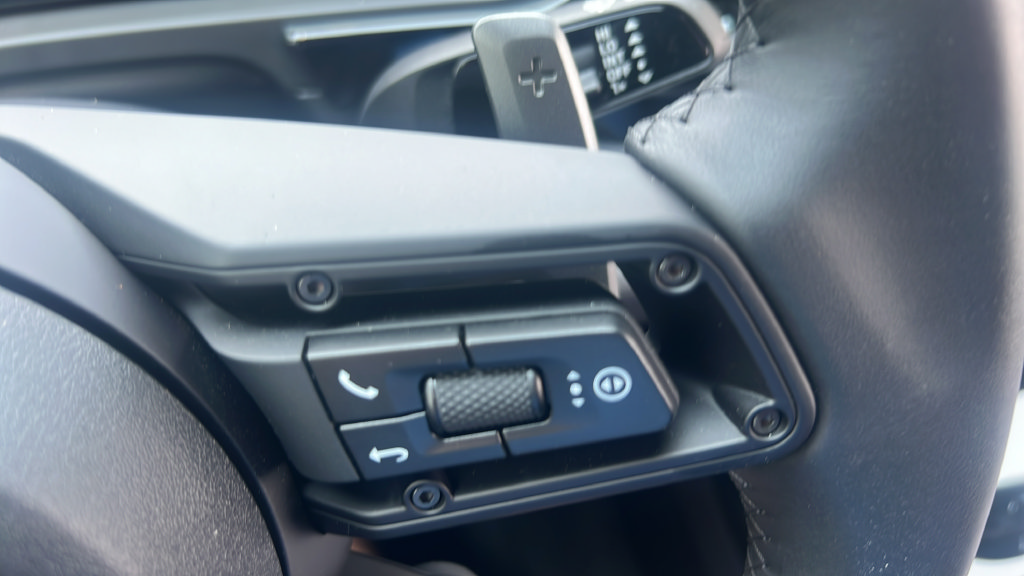 New 2026 Porsche Cayenne E-Hybrid Coupe AWD/4WD image 32