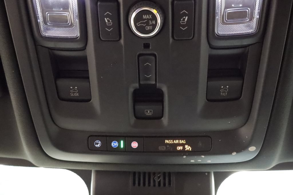 Used 2023 GMC Yukon Denali Ultimate AWD/4WD image 44