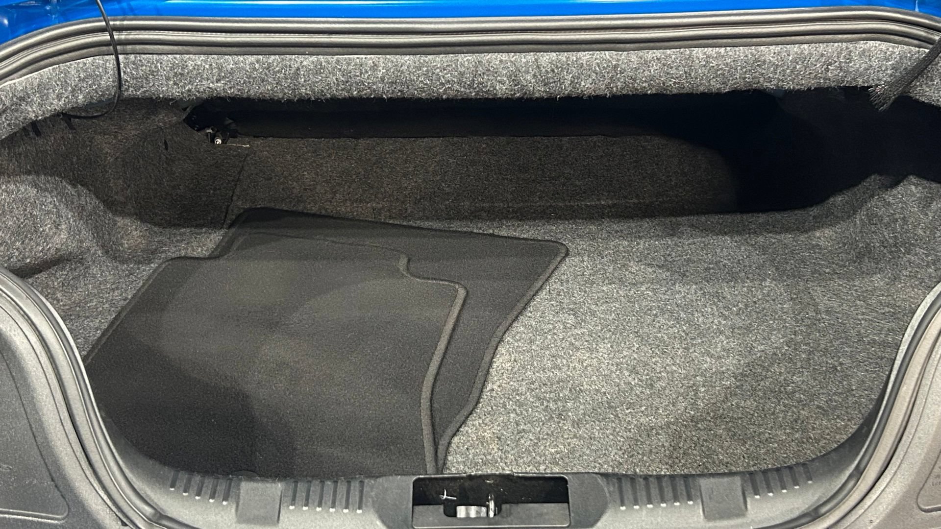 Used 2019 Ford Mustang GT Premium RWD image 43