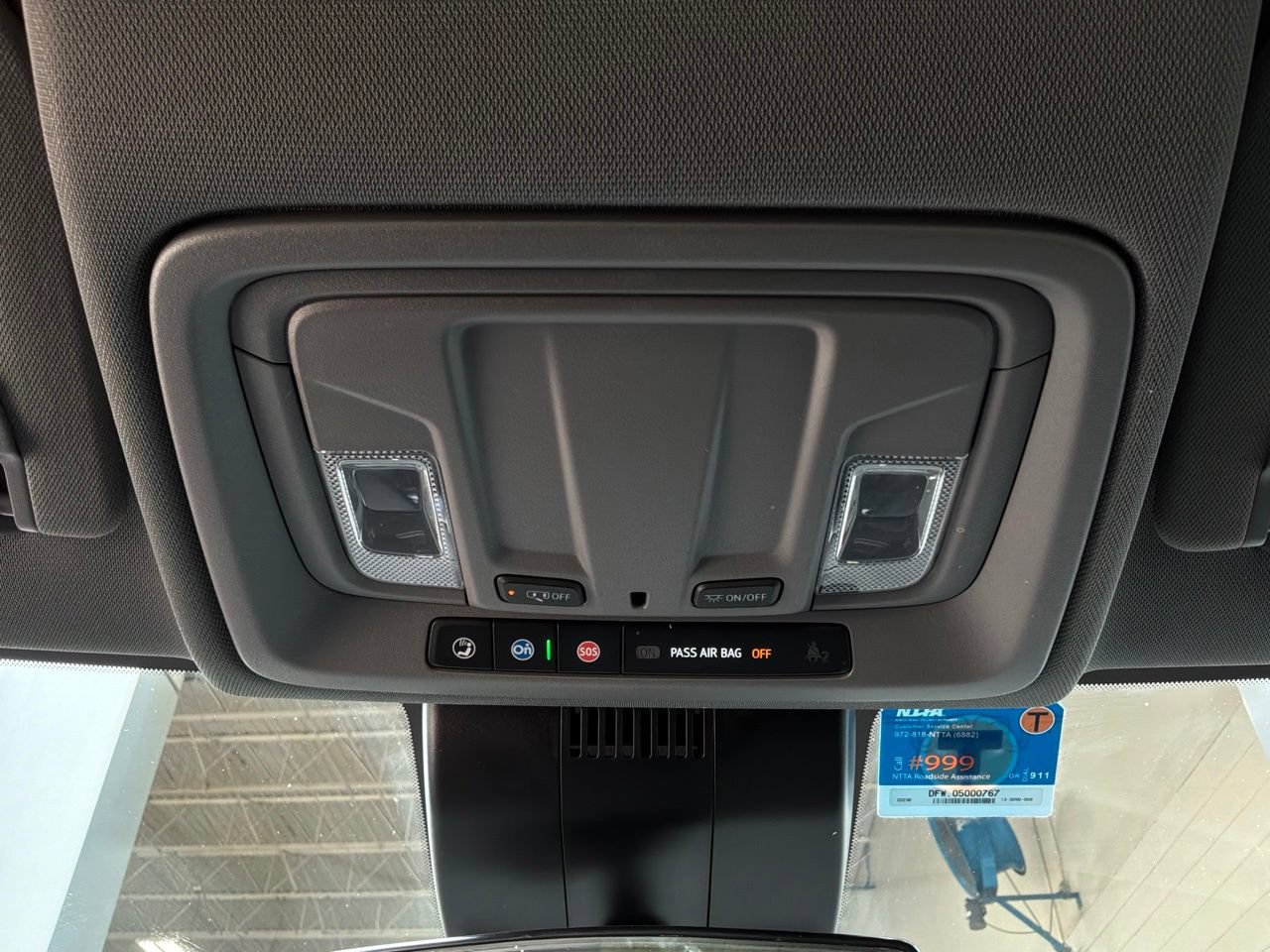 Used 2023 Chevrolet Silverado 1500 Custom w/ LPO, Dark Essentials Package RWD image 19