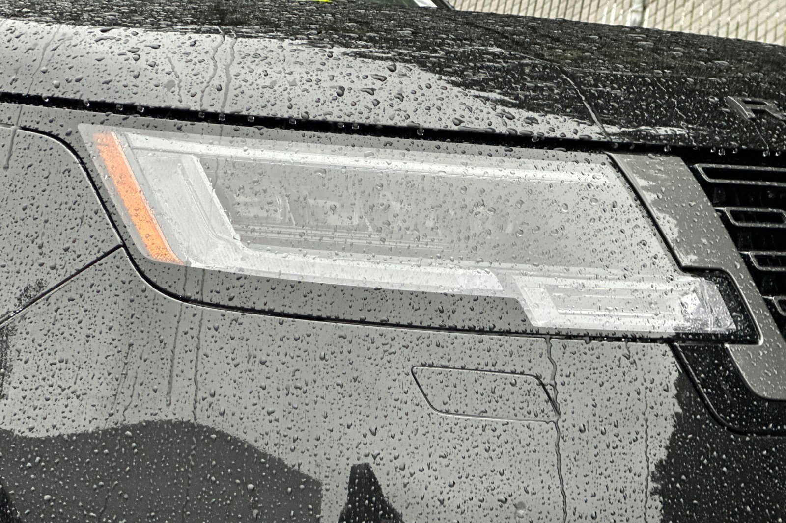 New 2026 Land Rover Range Rover SE image 12