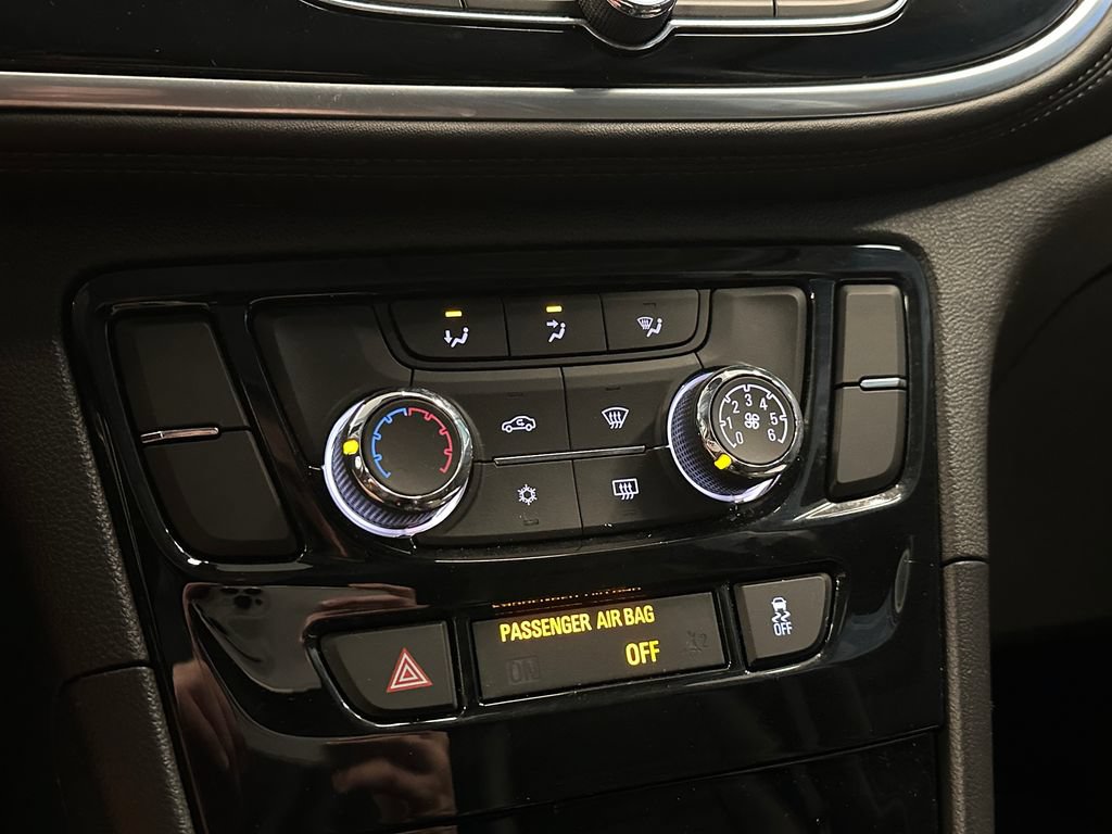 Used 2021 Buick Encore Preferred w/ Safety Package AWD/4WD image 15