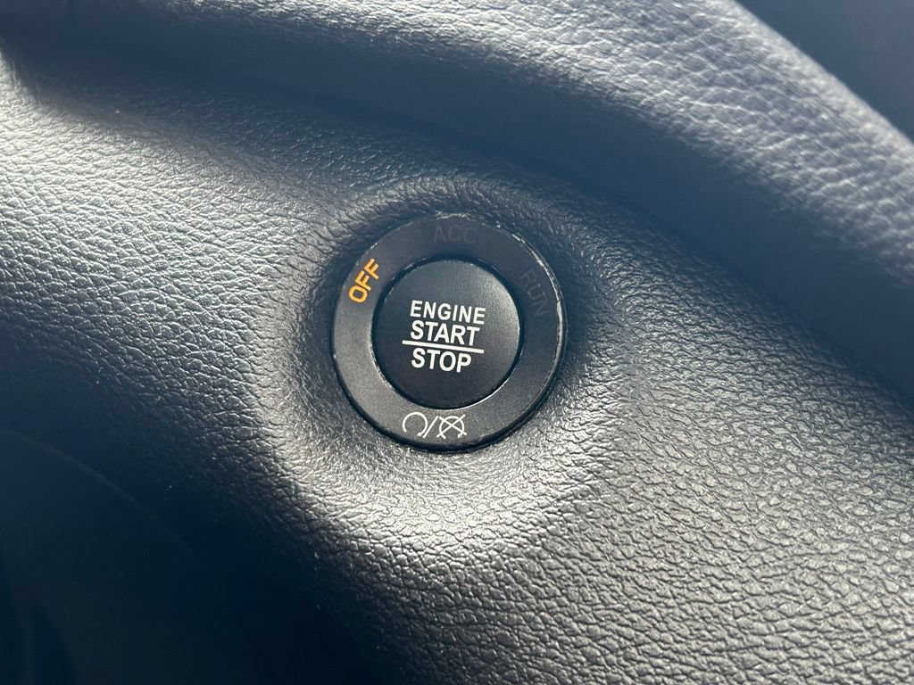 Certified 2020 Jeep Cherokee Limited AWD/4WD image 45